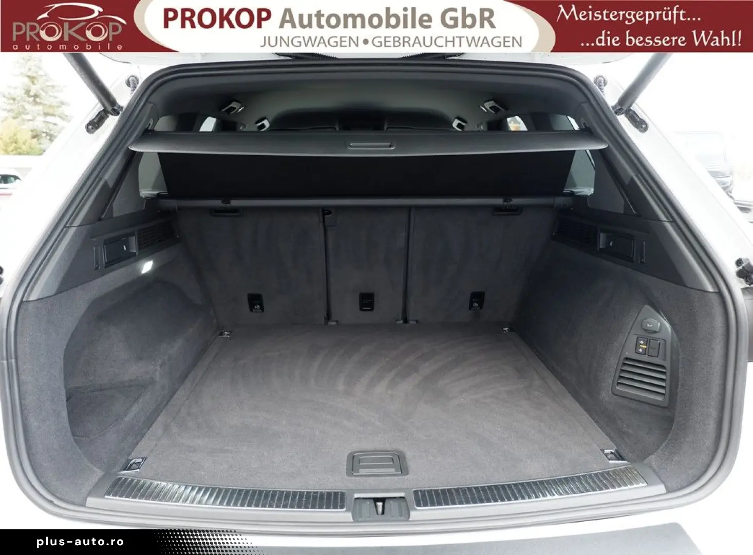 Touareg V6 R-Line 4M Assist  Matrix Innovision