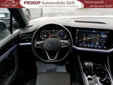 Touareg V6 R-Line 4M Assist  Matrix Innovision