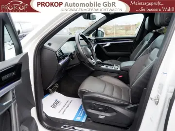Touareg V6 R-Line 4M Assist  Matrix Innovision