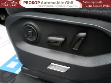 Touareg V6 R-Line 4M Assist  Matrix Innovision