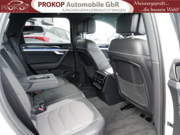 Touareg V6 R-Line 4M Assist  Matrix Innovision