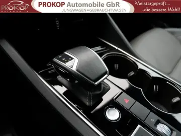 Touareg V6 R-Line 4M Assist  Matrix Innovision