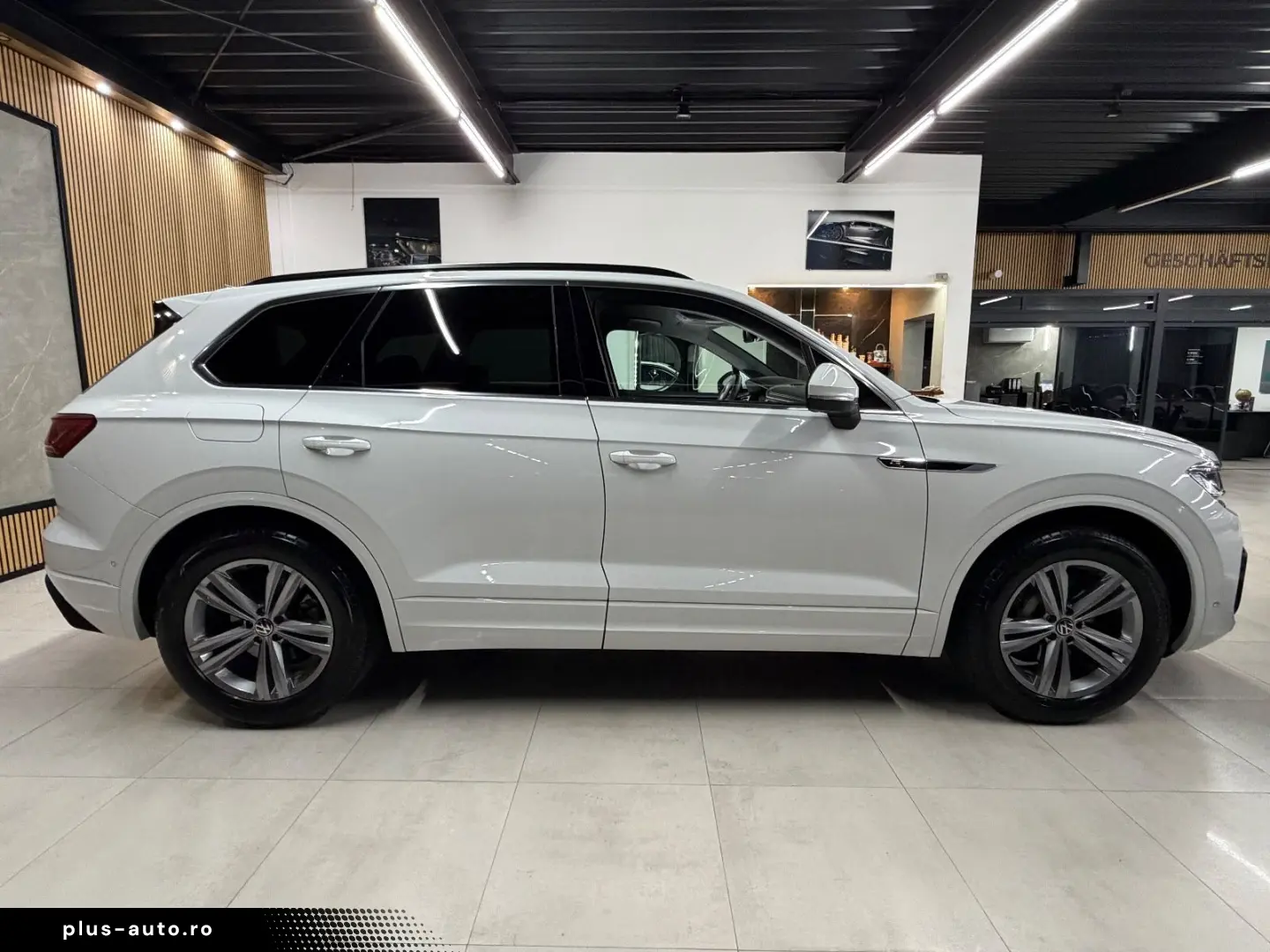 Touareg 3.0 TDI R-Line 4x4 AHK XENON-LED LUFT