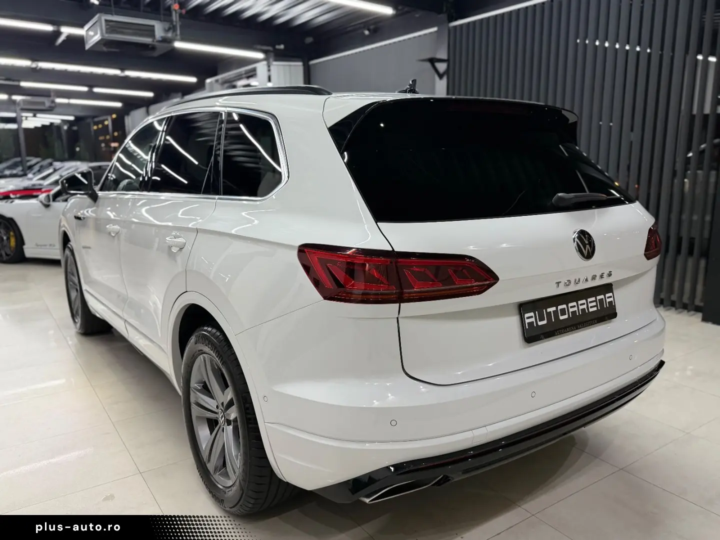 Touareg 3.0 TDI R-Line 4x4 AHK XENON-LED LUFT