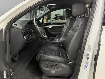 Touareg 3.0 TDI R-Line 4x4 AHK XENON-LED LUFT