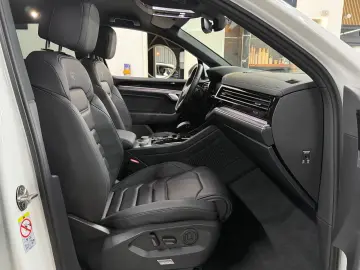 Touareg 3.0 TDI R-Line 4x4 AHK XENON-LED LUFT