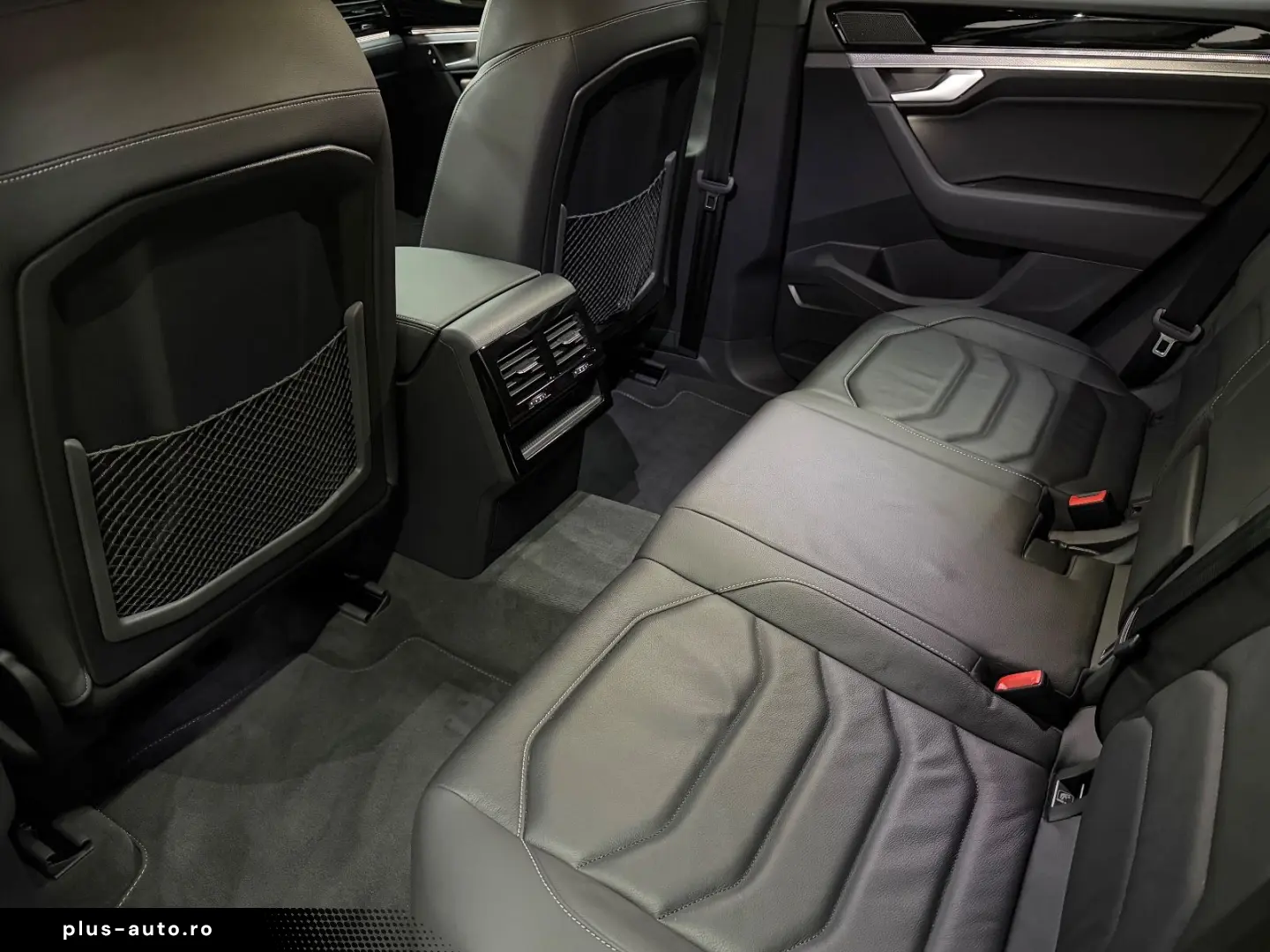 Touareg 3.0 TDI R-Line 4x4 AHK XENON-LED LUFT