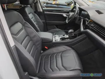Touareg 3.0 TDI 4M R-Line Ext. AHK Luftf. RüKa