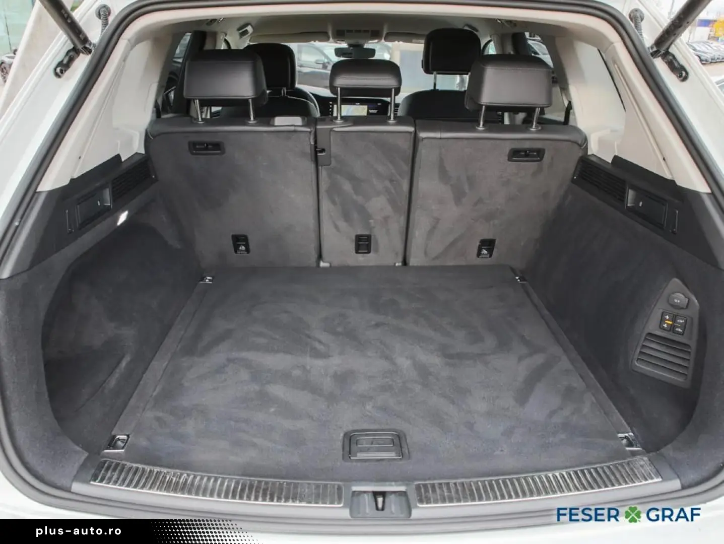 Touareg 3.0 TDI 4M R-Line Ext. AHK Luftf. RüKa