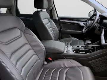 Touareg 3.0 TDI DSG 4M ELEGANCE AHK KAMERA NAVI