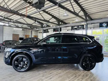 Touareg R-Line 4Motion AHK LED DYNAUDIO HUD