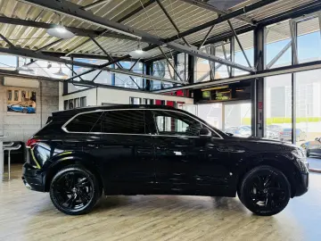 Touareg R-Line 4Motion AHK LED DYNAUDIO HUD