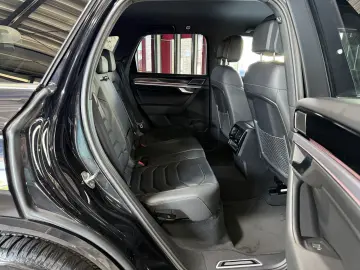 Touareg R-Line 4Motion AHK LED DYNAUDIO HUD