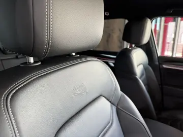 Touareg R-Line 4Motion AHK LED DYNAUDIO HUD