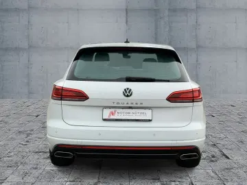 Touareg 3.0 TDI 4M R-LINE LED NAVI AHK ACC RFK