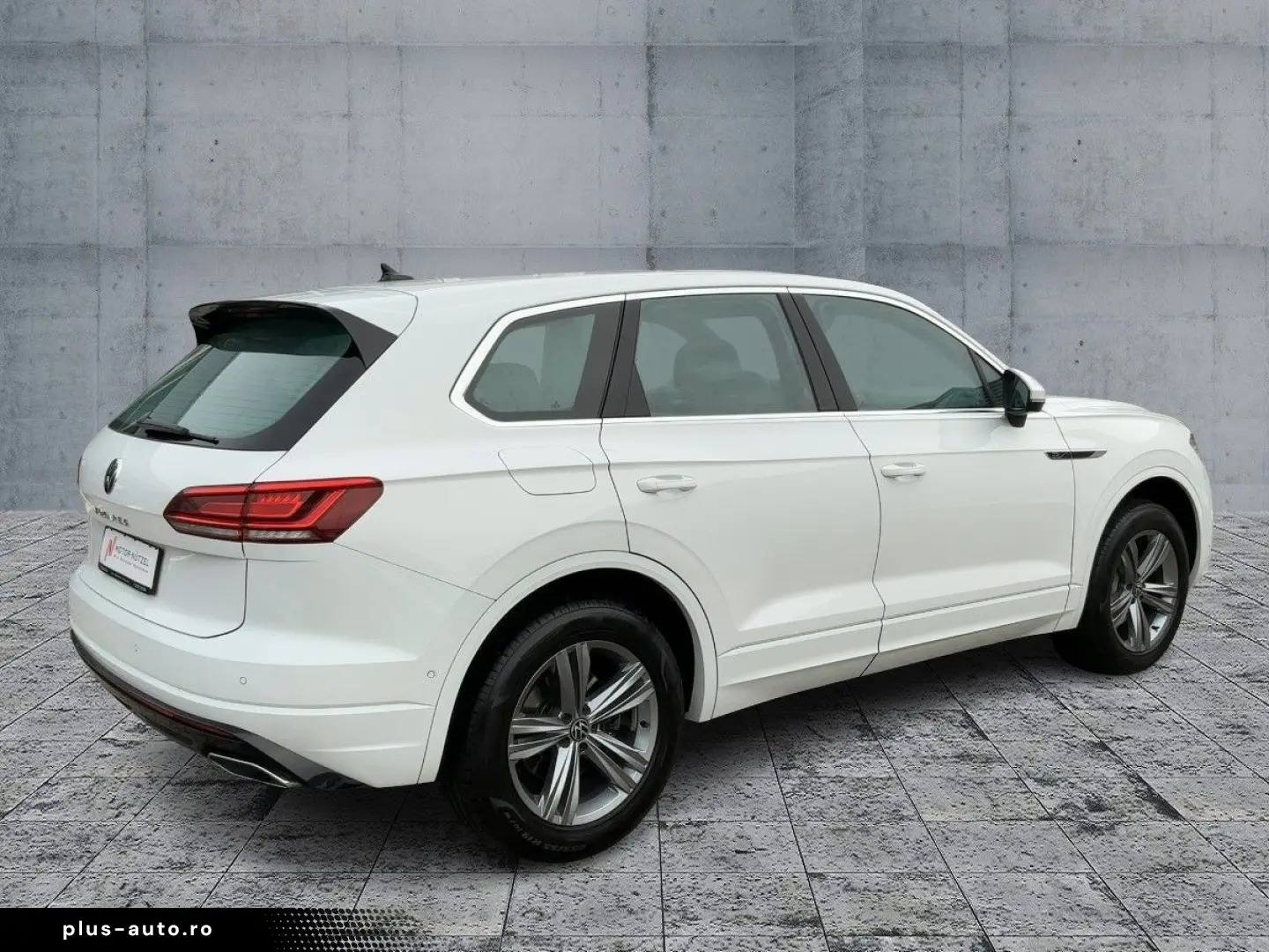 Touareg 3.0 TDI 4M R-LINE LED NAVI AHK ACC RFK