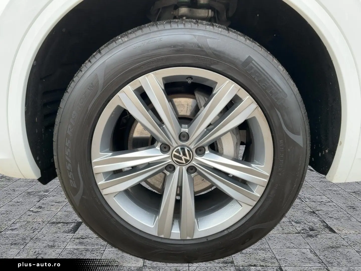 Touareg 3.0 TDI 4M R-LINE LED NAVI AHK ACC RFK