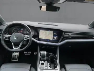 Touareg 3.0 TDI 4M R-LINE LED NAVI AHK ACC RFK