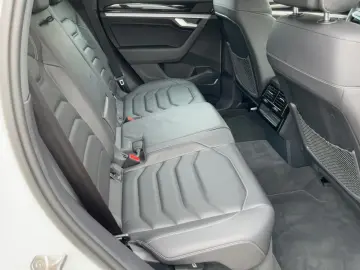 Touareg 3.0 TDI 4M R-LINE LED NAVI AHK ACC RFK