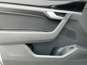 Touareg 3.0 TDI 4M R-LINE LED NAVI AHK ACC RFK