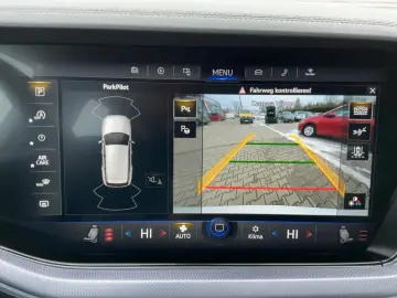 Touareg 3.0 TDI 4M R-LINE LED NAVI AHK ACC RFK