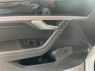 Touareg R-Line 4M  Navi Leder Pano Luft Kamera