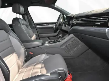 Touareg 3.0 TDI 4 Motion tiptronic R-Line eUPE 1