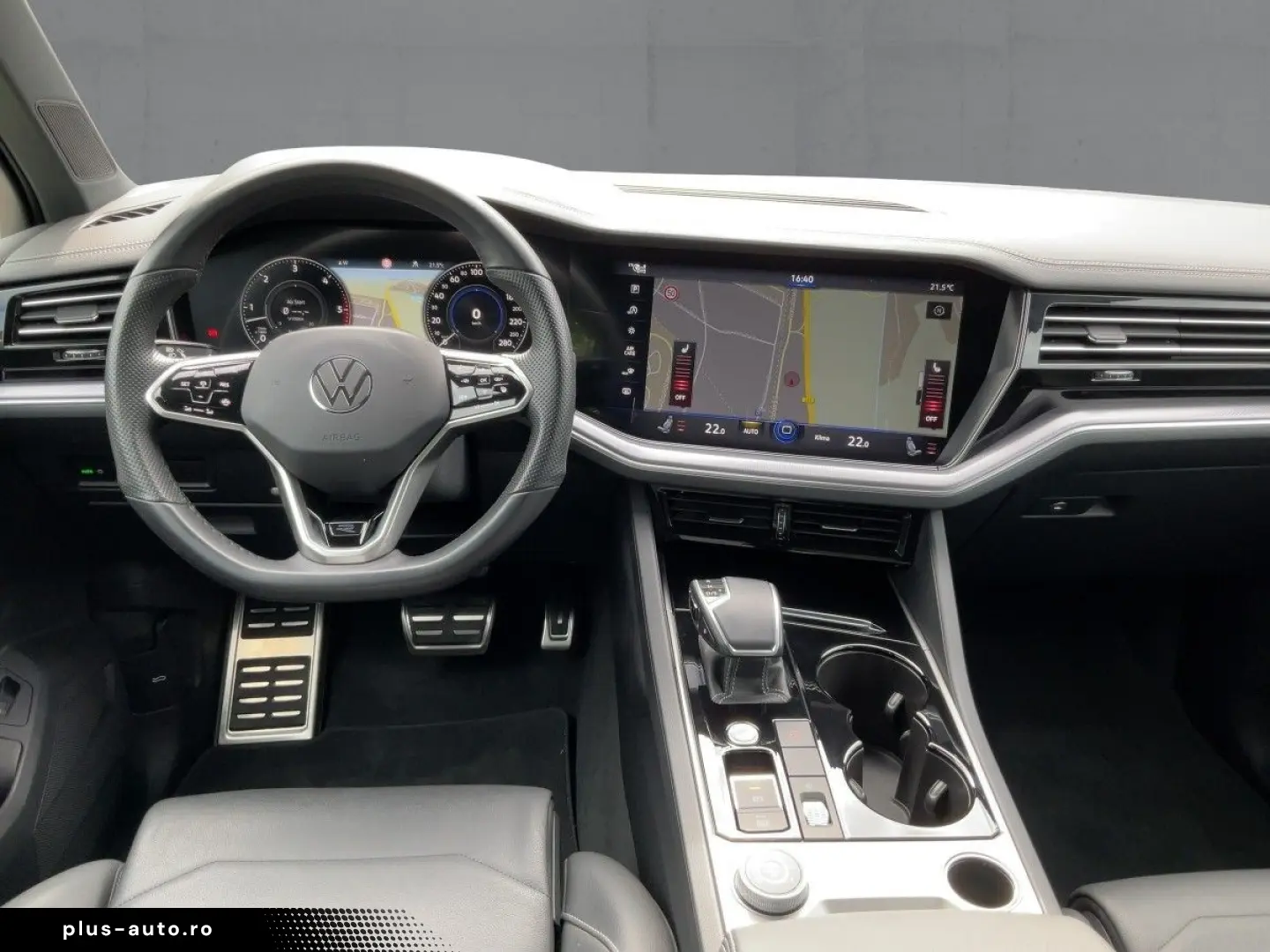 Touareg 3.0TDI 4M R-LINE LED NAVI ACC SHZ KAMERA