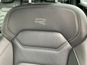 Touareg 3.0TDI 4M R-LINE LED NAVI ACC SHZ KAMERA