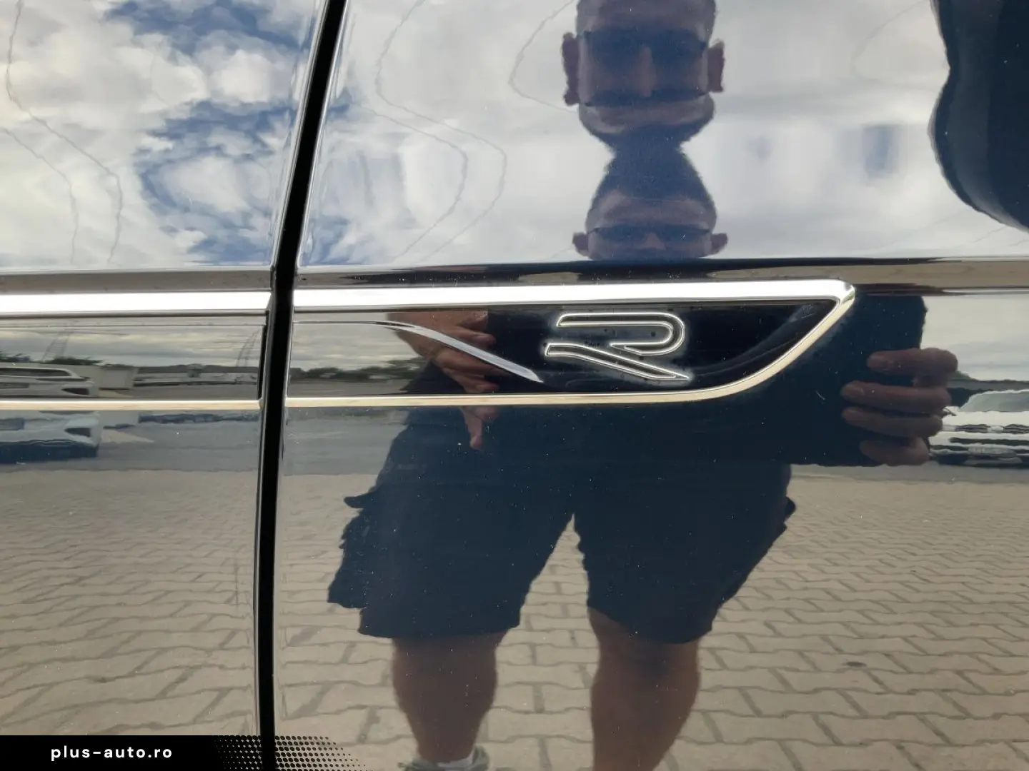 Touareg 3.0TDI 4M R-LINE LED NAVI ACC SHZ KAMERA