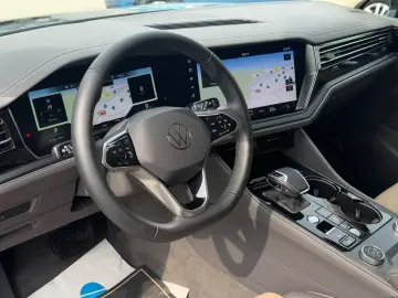 Touareg 3.0 TDI 210 kW 4M Elegance StHz AHK KAM