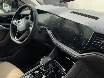 Touareg 3.0 TDI 210 kW 4M Elegance StHz AHK KAM