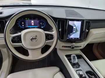 Volvo XC60 B5 AWD Inscription