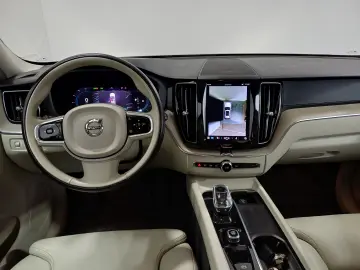 Volvo XC60 B5 AWD Inscription