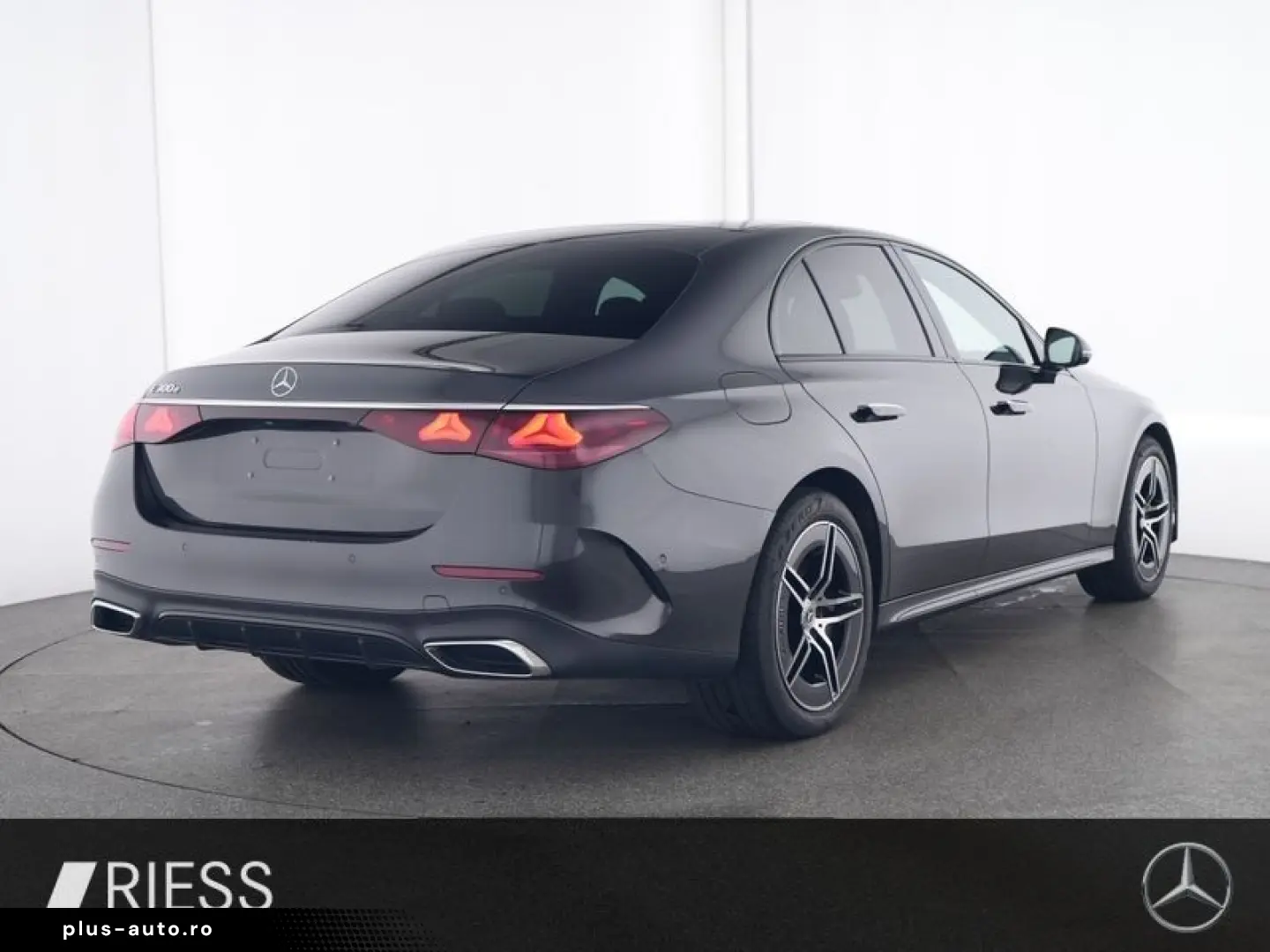 E 300 e AMG Sport Night Distr Pano AHK W-Paket