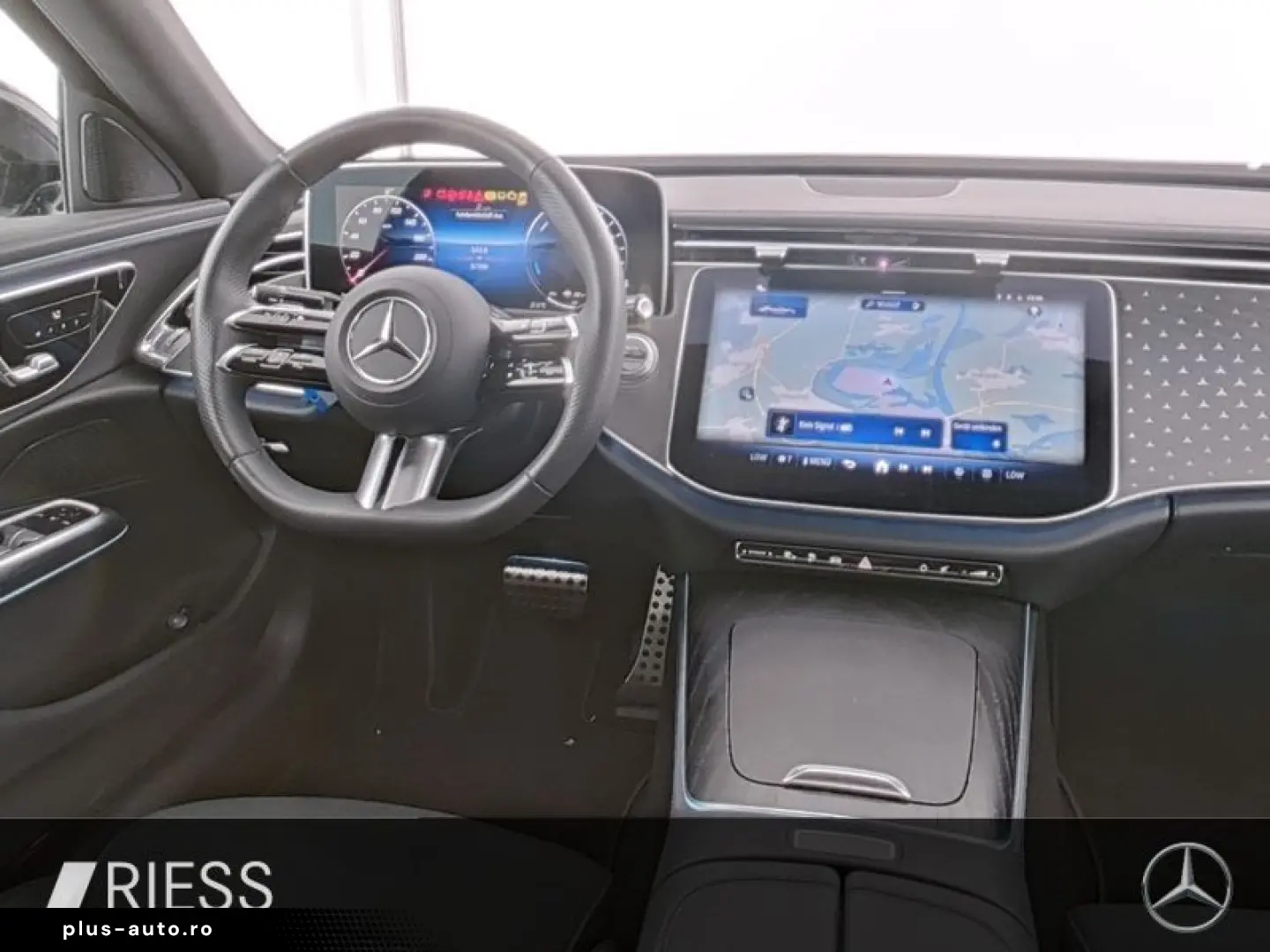 E 300 e AMG Sport Night Distr Pano AHK W-Paket