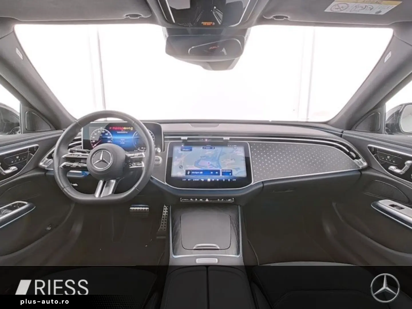 E 300 e AMG Sport Night Distr Pano AHK W-Paket