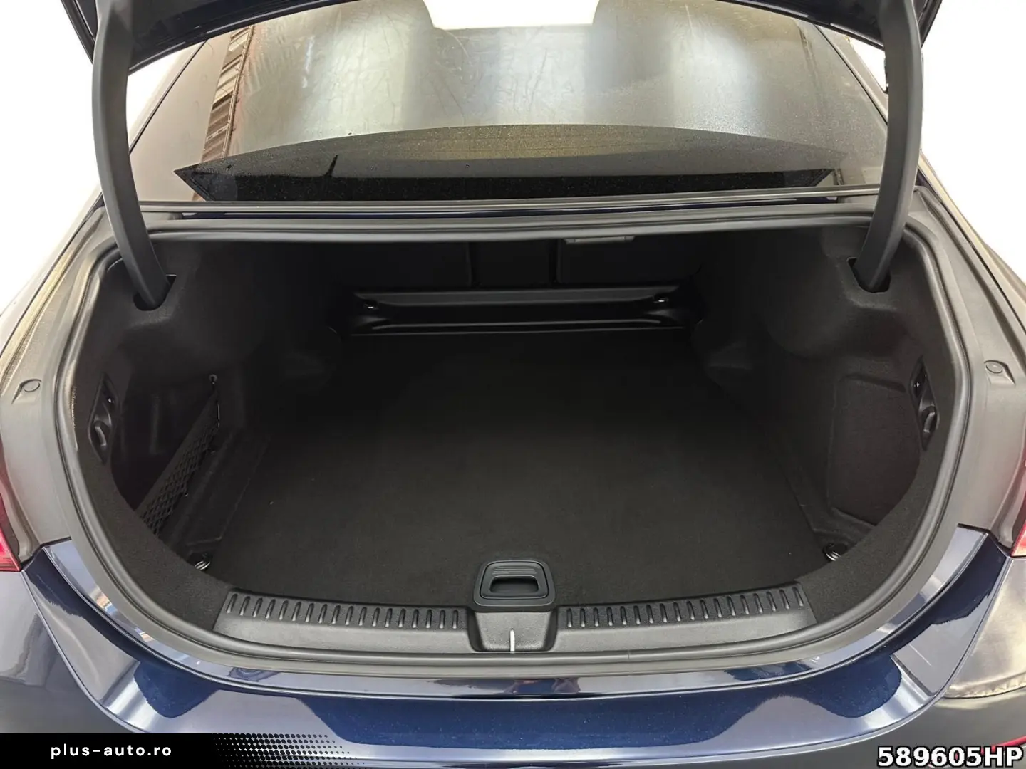 E 220 d AMG  AHK Digital Light DISTRONIC 360