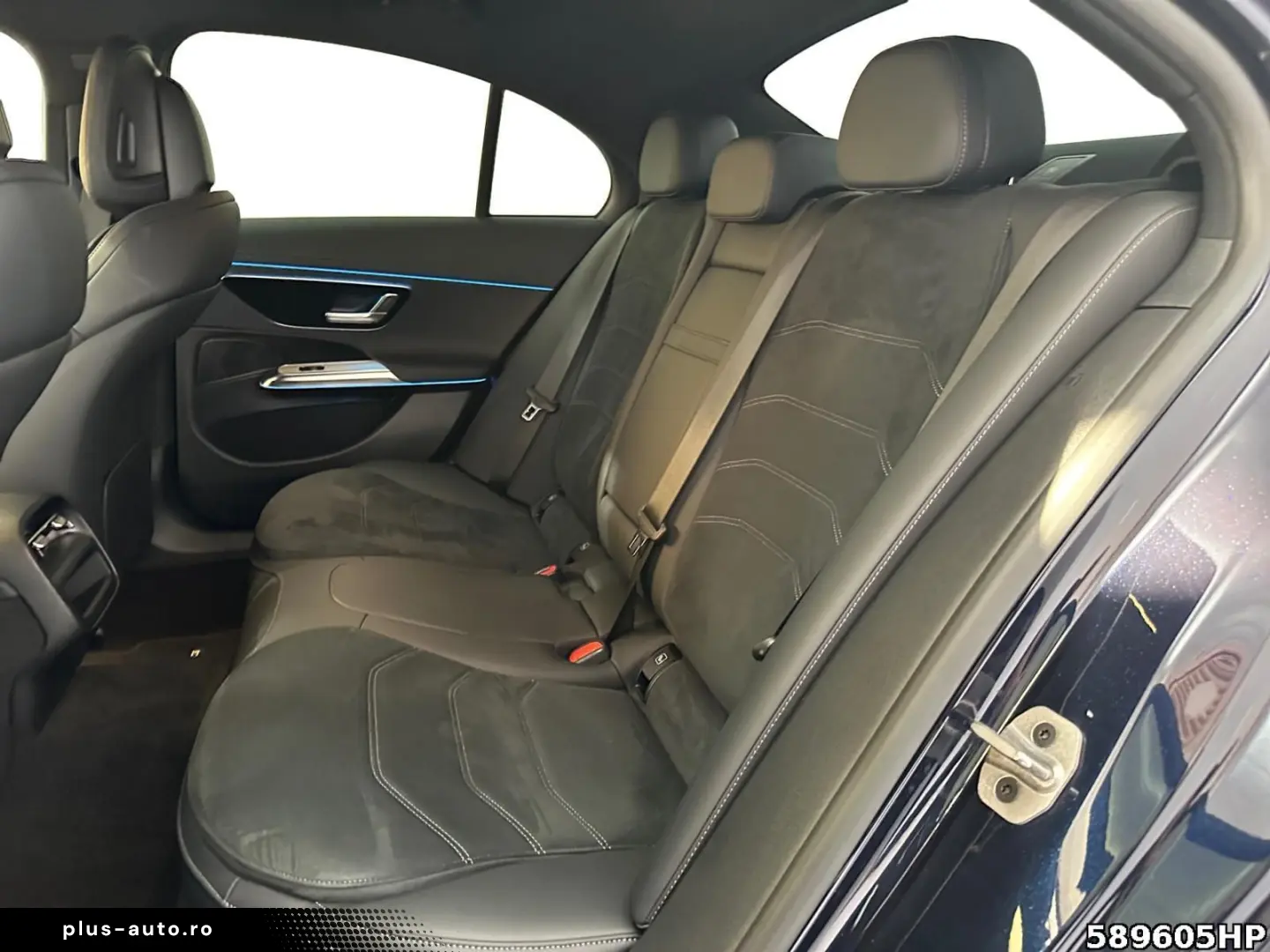 E 220 d AMG  AHK Digital Light DISTRONIC 360