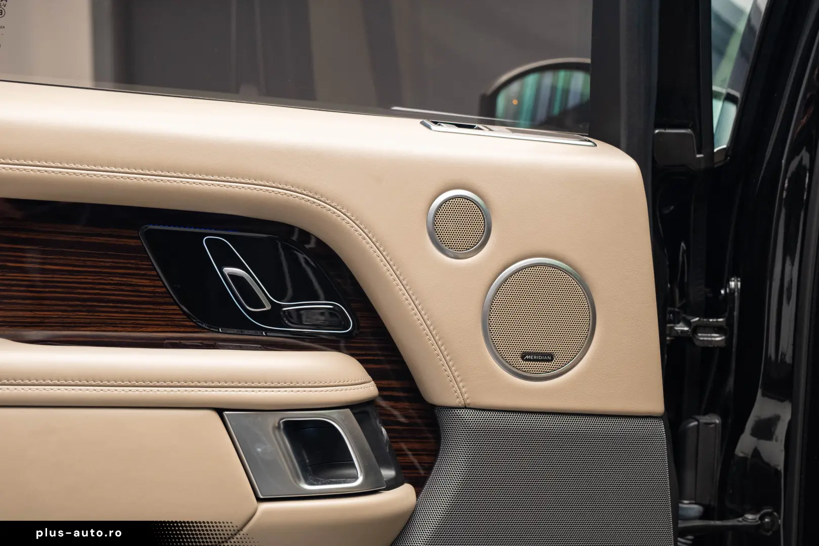 Range Rover Autobiography