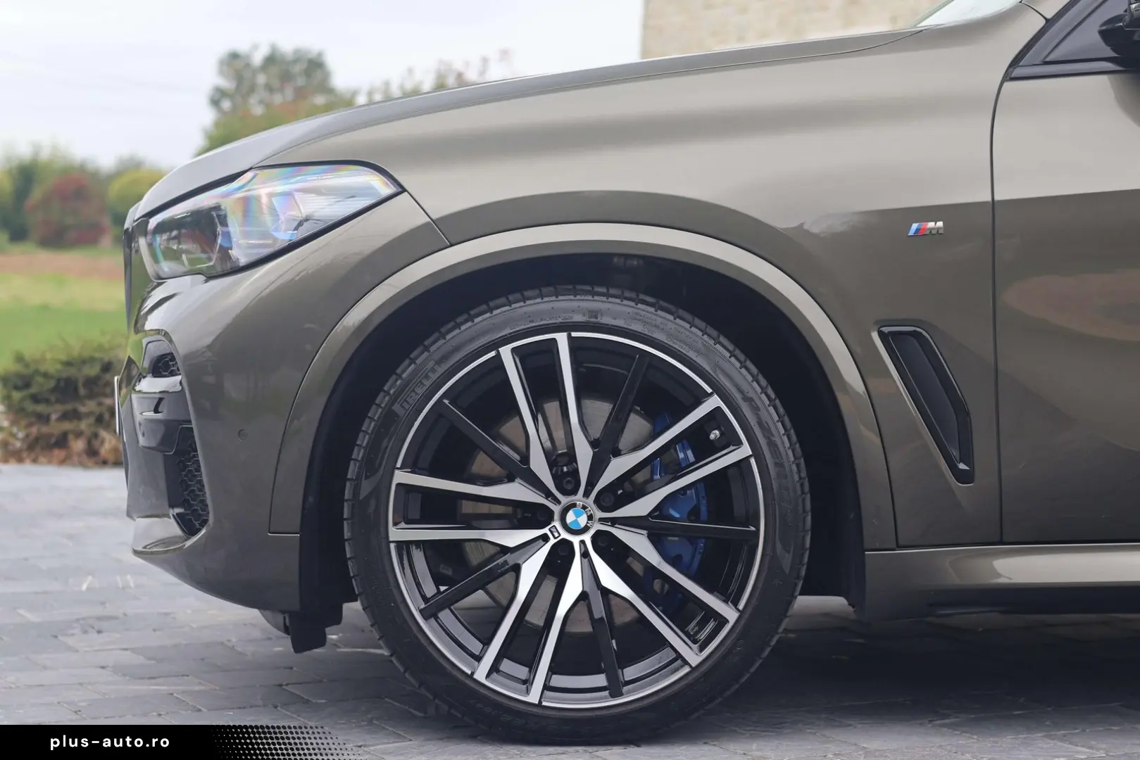 X5 M 50i Utilitaire  Individual  Attelage  Harma