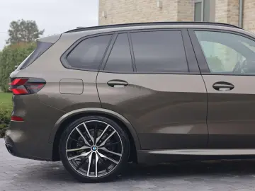 X5 M 50i Utilitaire  Individual  Attelage  Harma