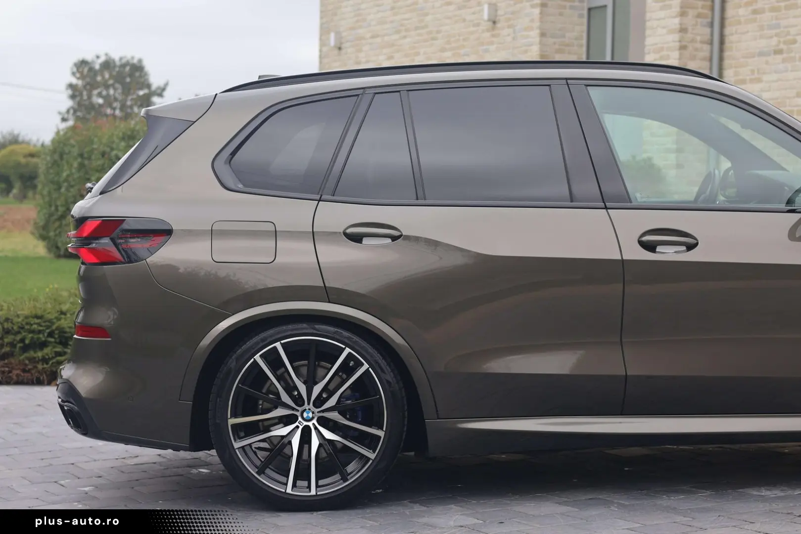 X5 M 50i Utilitaire  Individual  Attelage  Harma