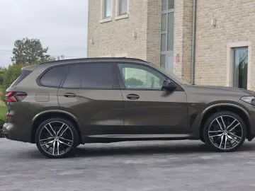 X5 M 50i Utilitaire  Individual  Attelage  Harma