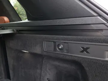 X5 M 50i Utilitaire  Individual  Attelage  Harma