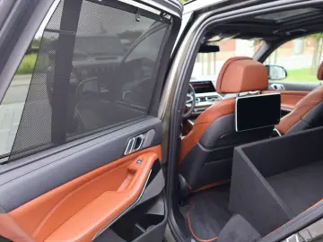 X5 M 50i Utilitaire  Individual  Attelage  Harma