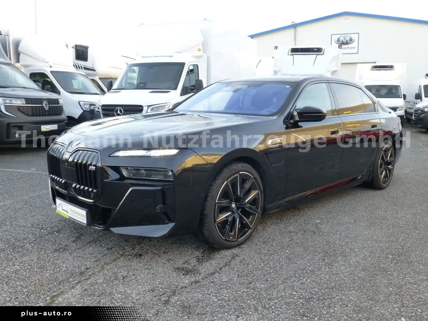 M760 7 M760 e xDrive Cinema Sky Lounge 2x 21 Zol