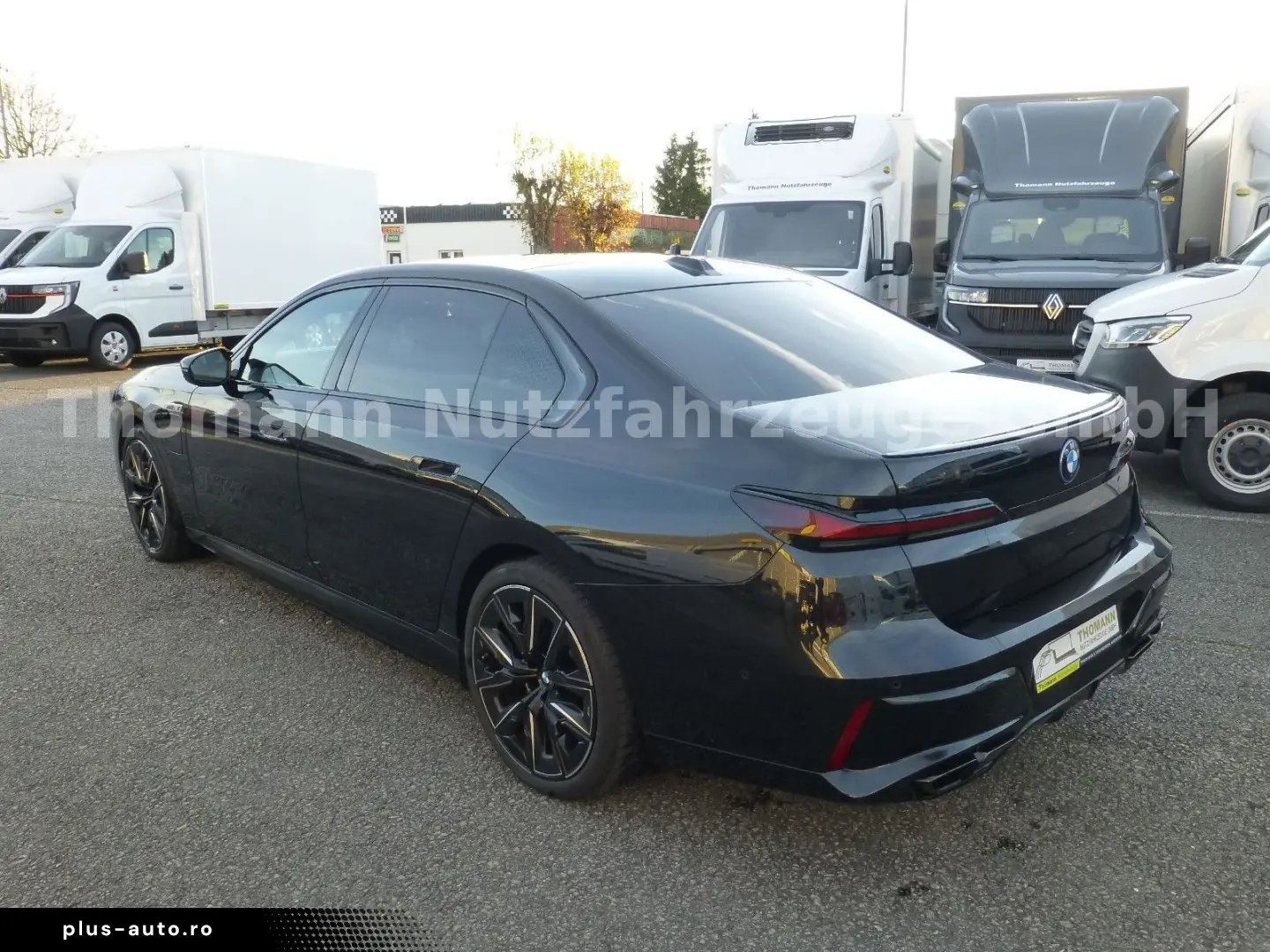 M760 7 M760 e xDrive Cinema Sky Lounge 2x 21 Zol