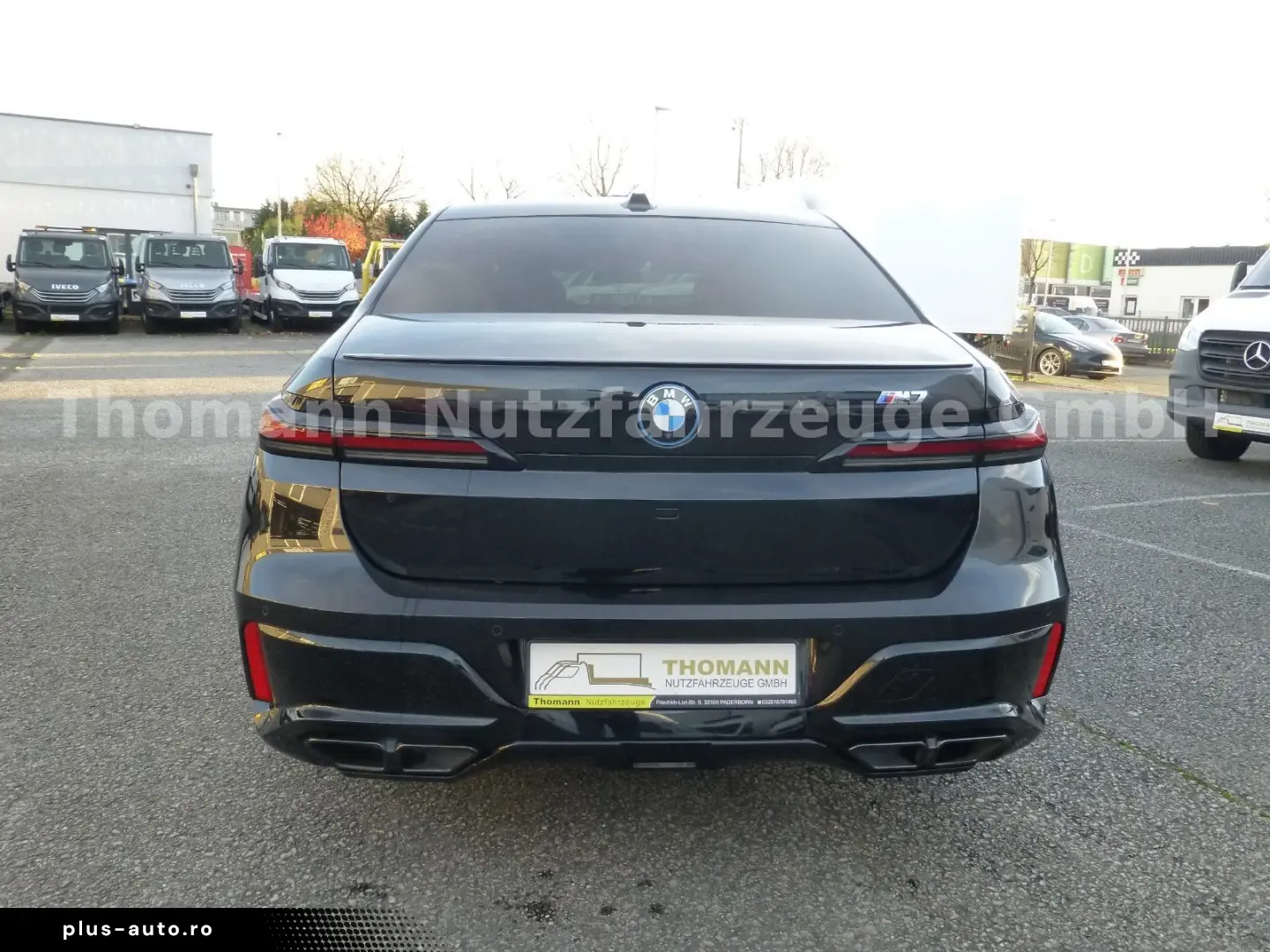 M760 7 M760 e xDrive Cinema Sky Lounge 2x 21 Zol