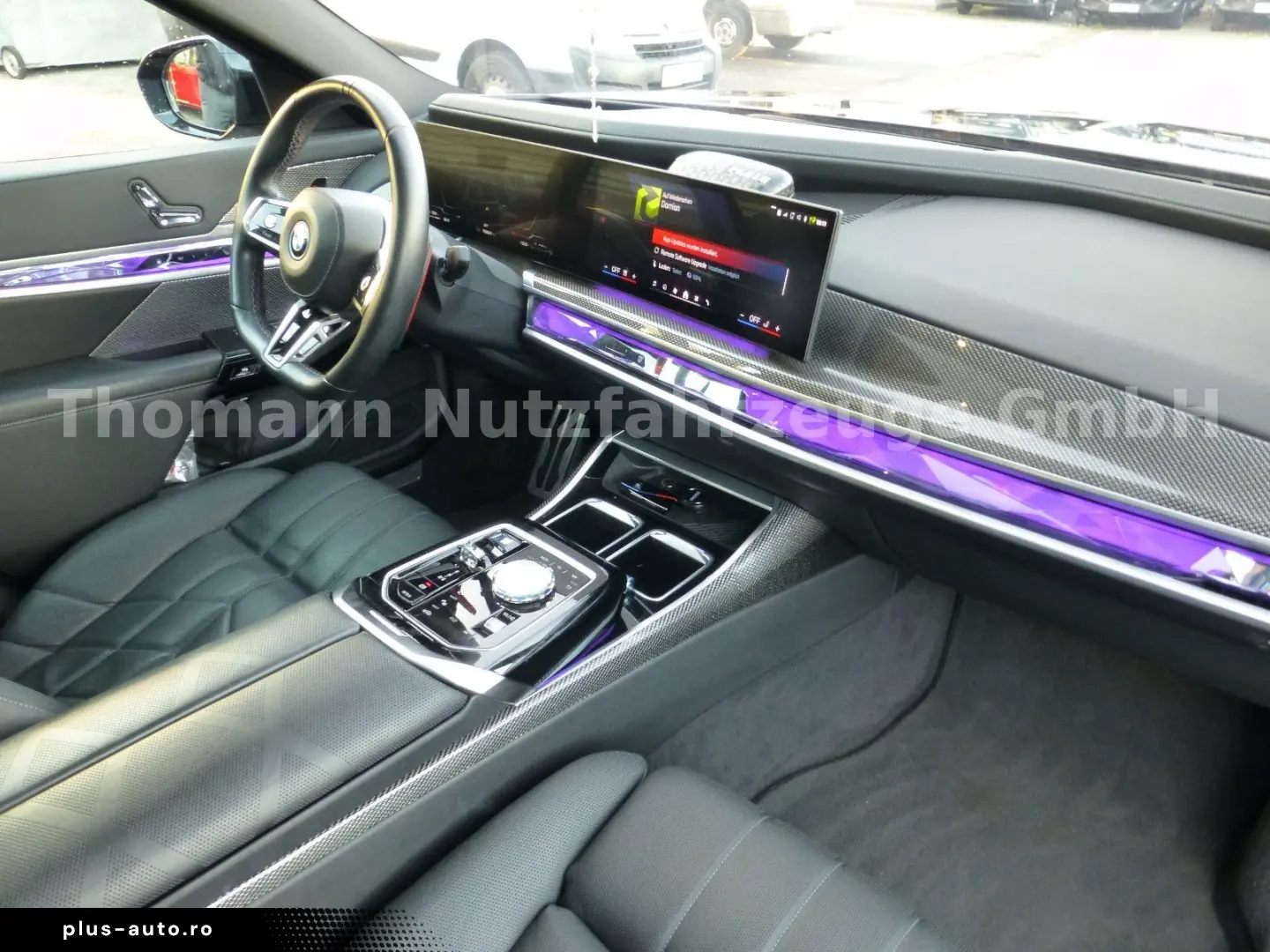 M760 7 M760 e xDrive Cinema Sky Lounge 2x 21 Zol